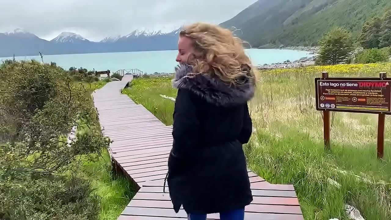 I WANT TO FUCK SO MY HUSBAND FUCK ME IN FRONT OF THE GLACIAR WHILE AN EXCURSION