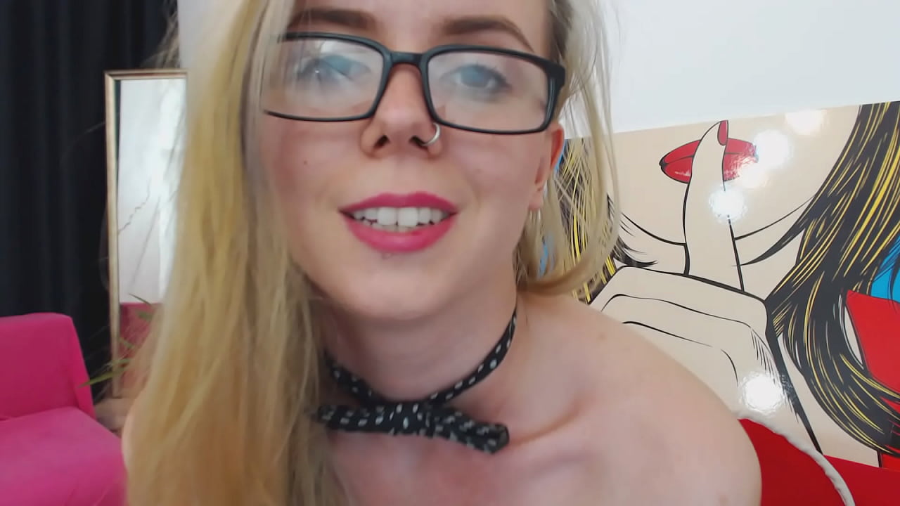 AwesomeChriss ready to satisfy your hot fantasy