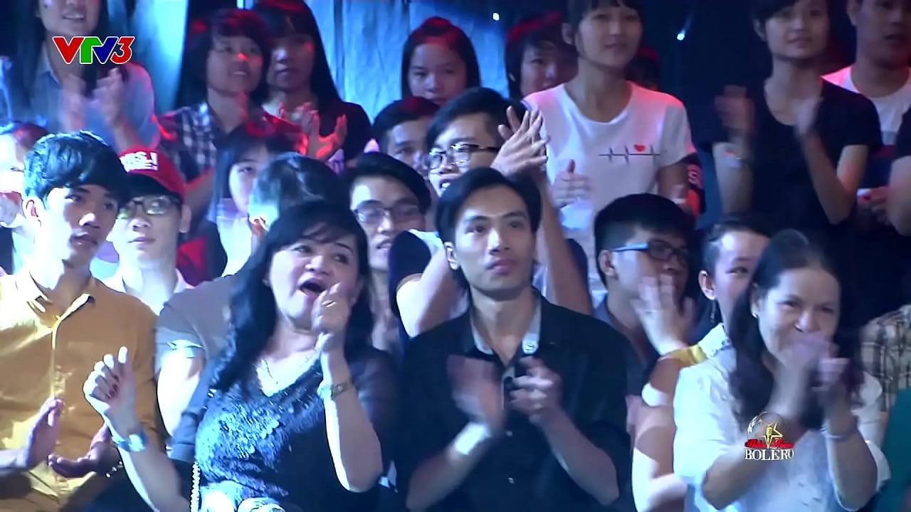 HOA C&Agrave;I M&Aacute;I T&Oacute;C - NGUYỄN VIẾT H&Agrave;