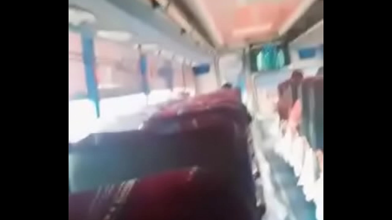 Chico desconocido me invito a culiar tres d&iacute;as junto a &eacute;l