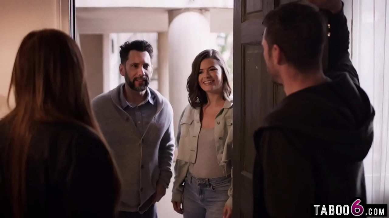 Young Chinese wife was so sad about her husbands infidelity