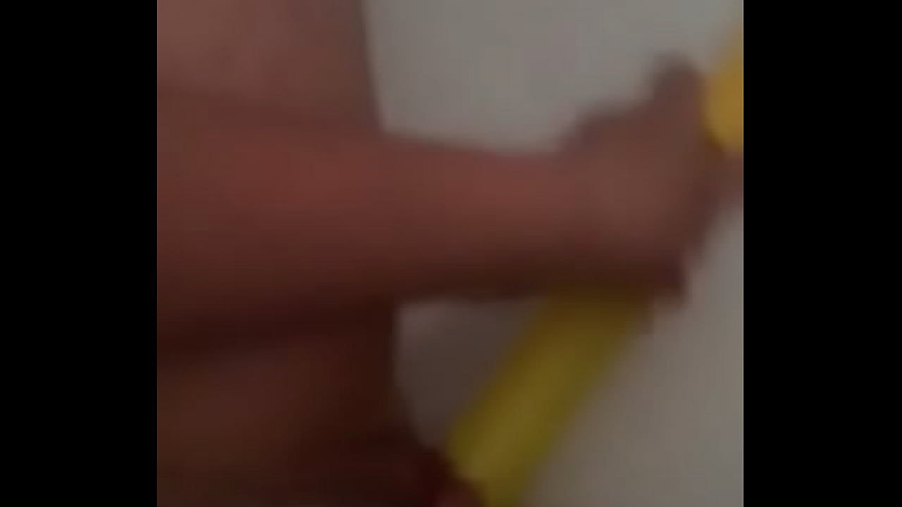 Adriana doing fun in bathroom