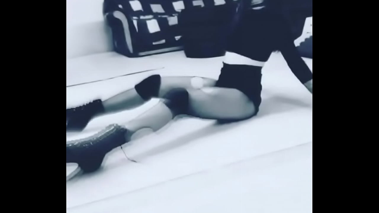 танцую для  парней