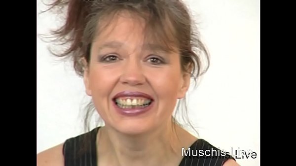 German housewife Wally works her beaver for you