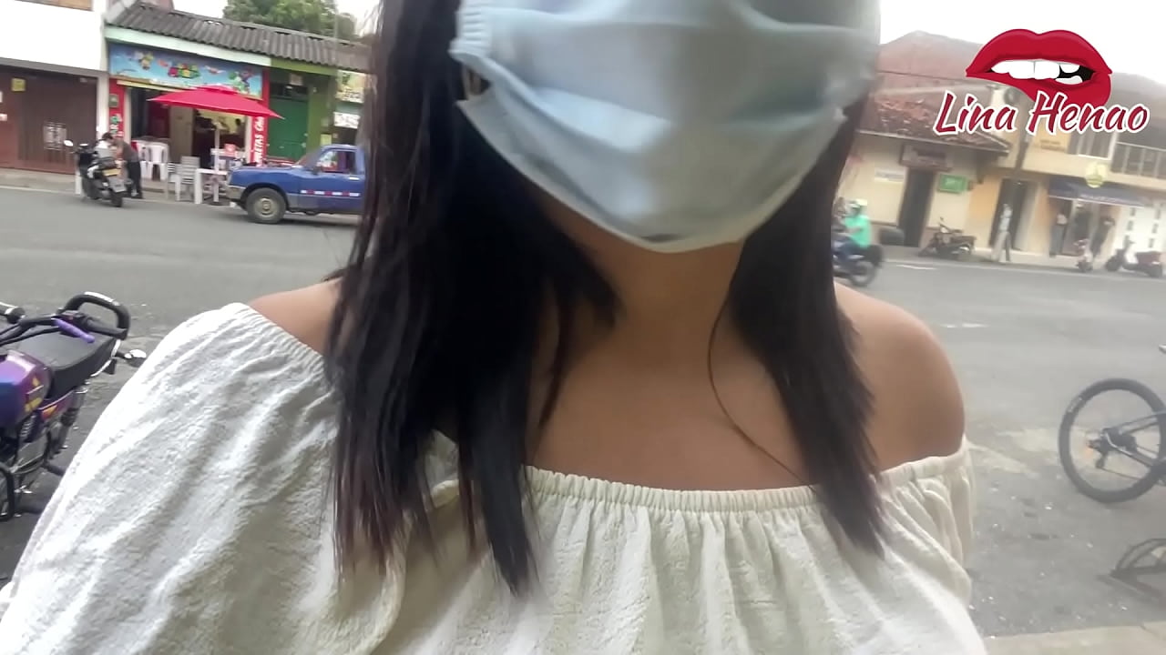 I play with my vibrator in a public park while eating cream - I'm a bitch who loves people to see her