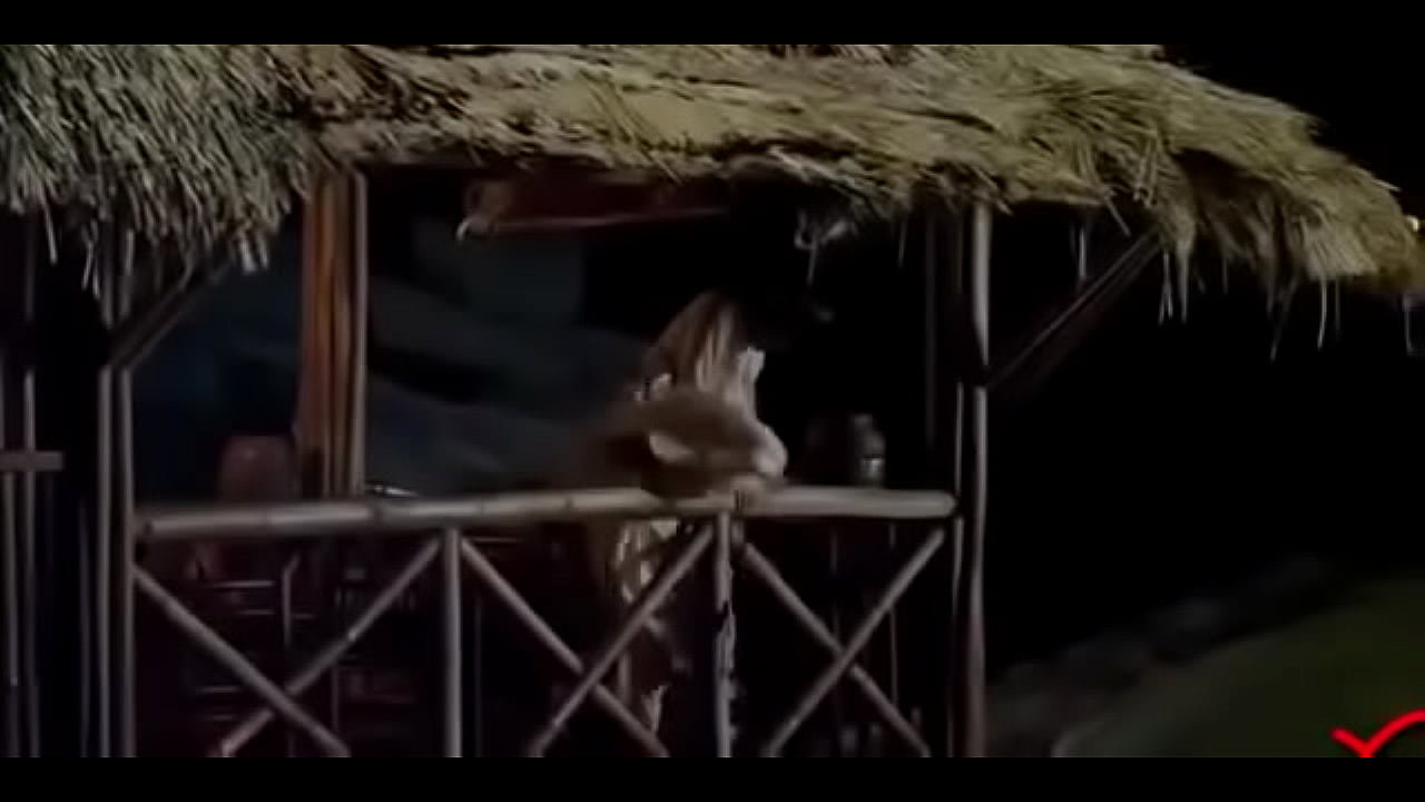 Cảnh n&oacute;ng trong phim Mỹ Nh&acirc;n Kế 3D