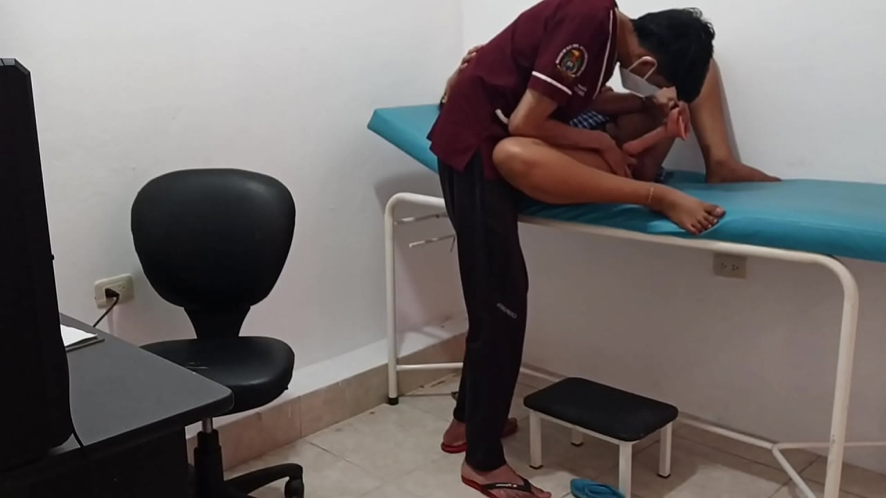 Doctor treats young patient and masturbates her with dildo &ndash; she ends up very horny alone