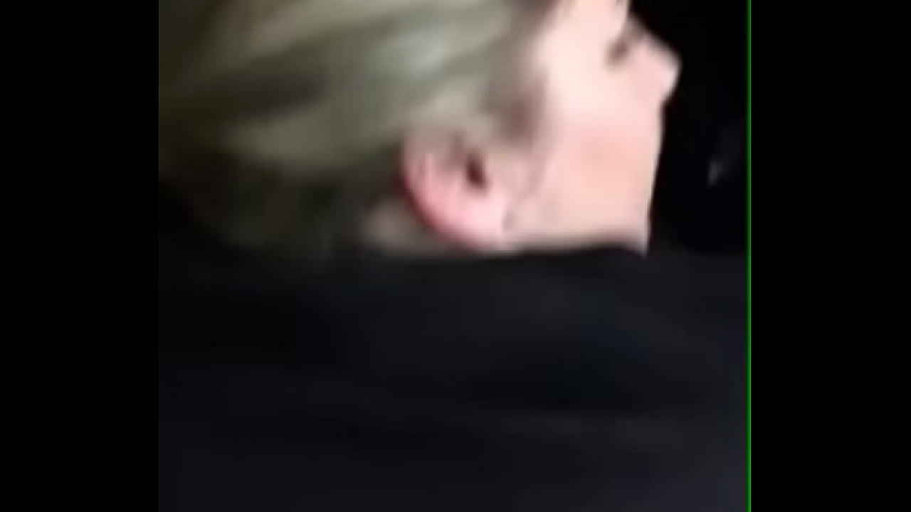 Blondele iubesc sexul pe la spate