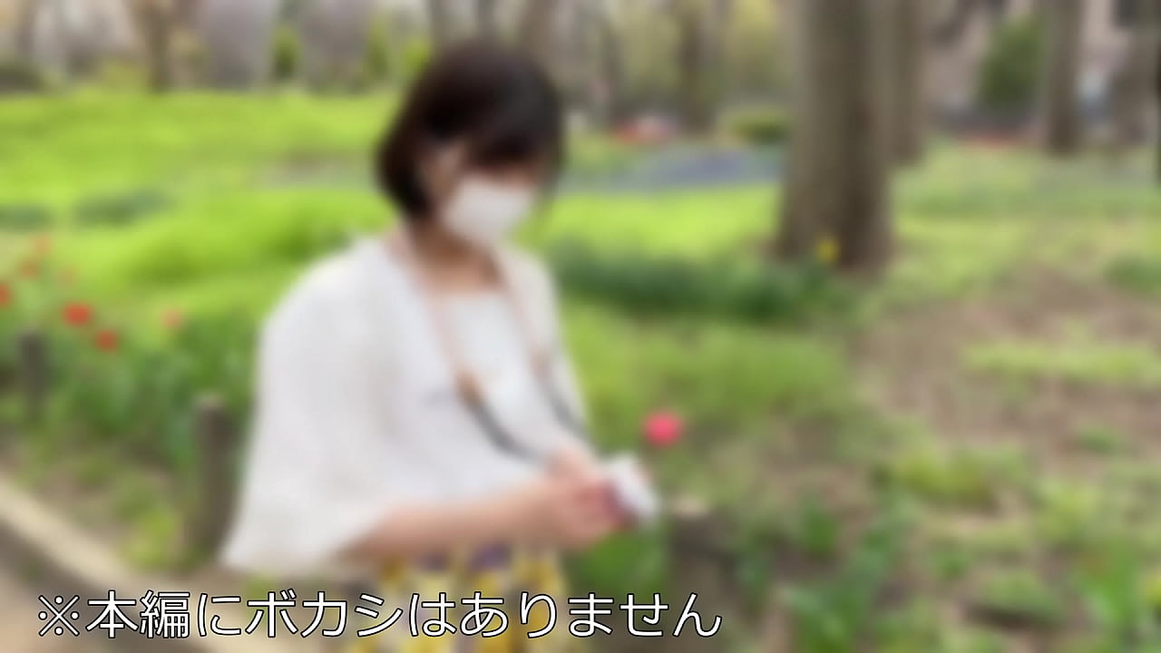 人妻/ハメ撮り/中出し/潮吹き/貧乳