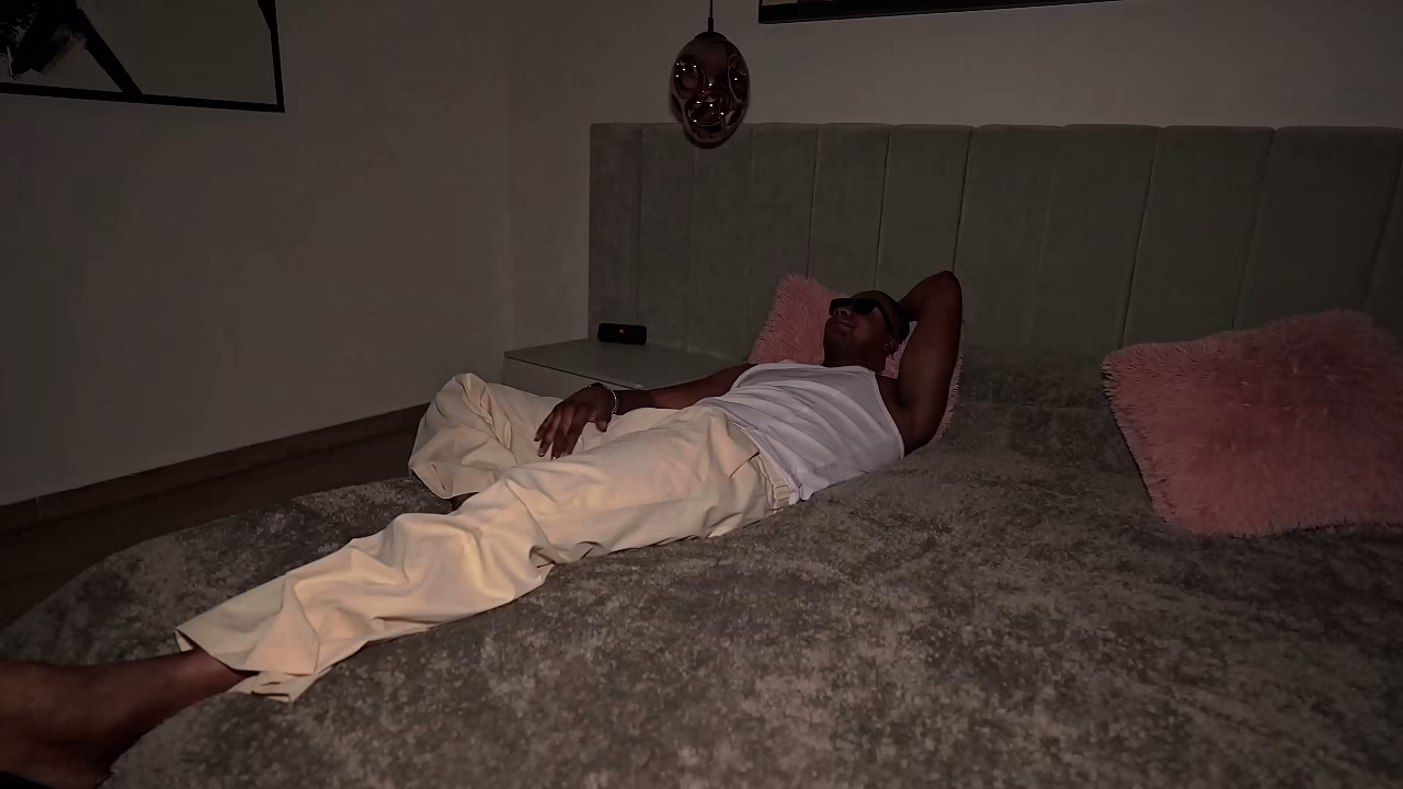 Destroying my wife's round ass with my BBC! Knock Knock INTERRACIAL