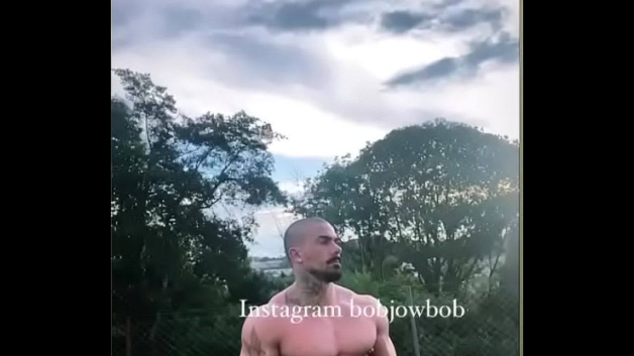 Garot&atilde;o querendo sexo