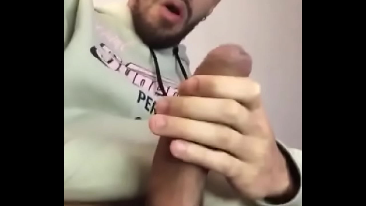 Estoy muy cachondo y con la verga lista para meterla en tu culo