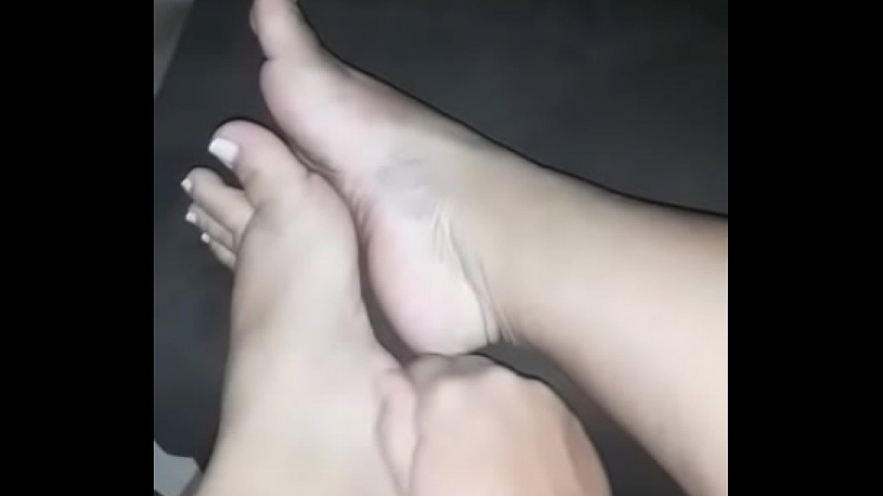 Descobriu que sou apaixonado por p&eacute;s e me fez uma surpresa.