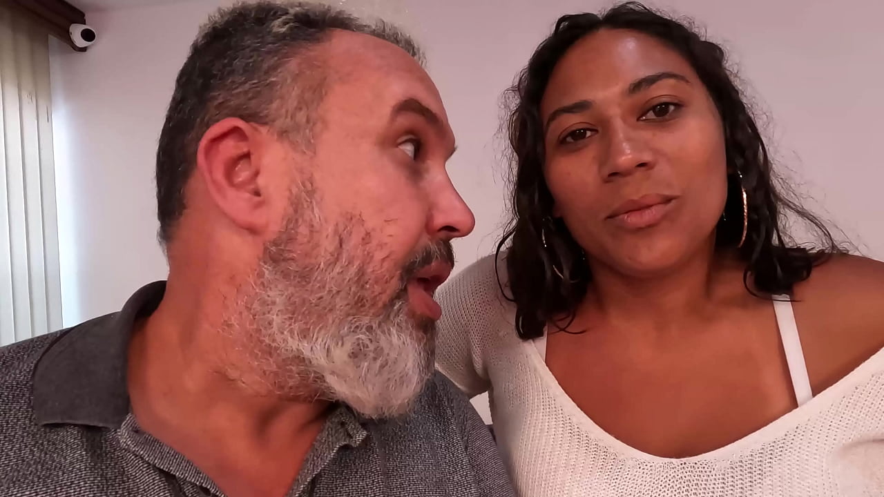 Muita putaria com a entrada de duas gostosas na mans&atilde;o