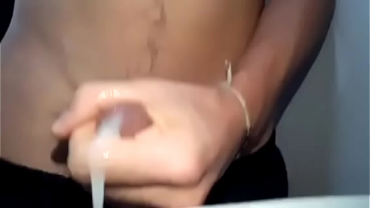 El hijo del vecino coquete&aacute;ndome