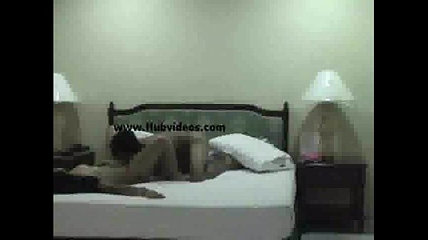 Asian Couple film their sex in a hotel 00
