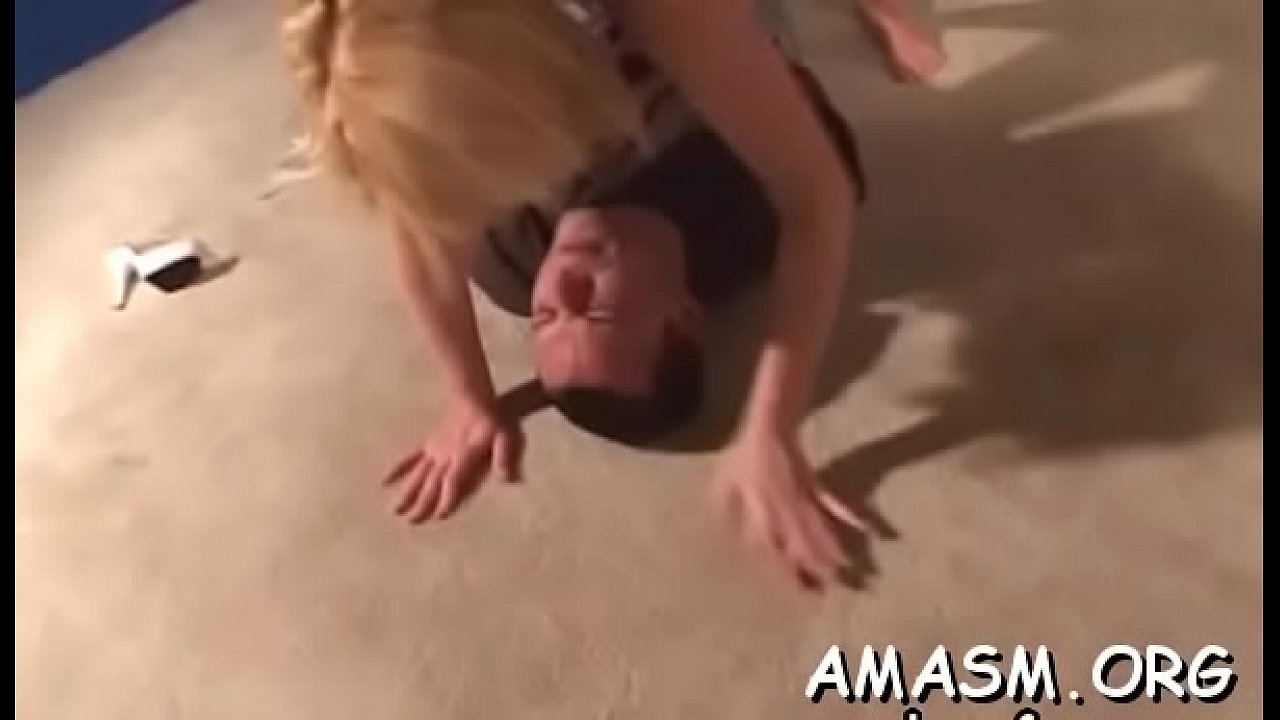 Kinky bombshell and nana is about to have an orgasm