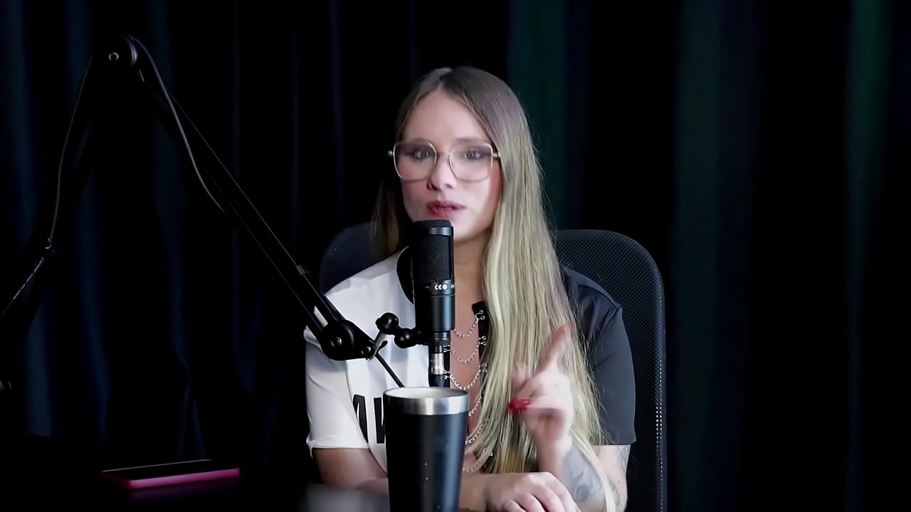 VEJA A ENTREVISTA SAFADA E CHEIA DE PUTARIA COM A NATY VARGAS NO PORN CAST BRAZIL - PARTE 1 (WATCH ON: SHEER/RED)