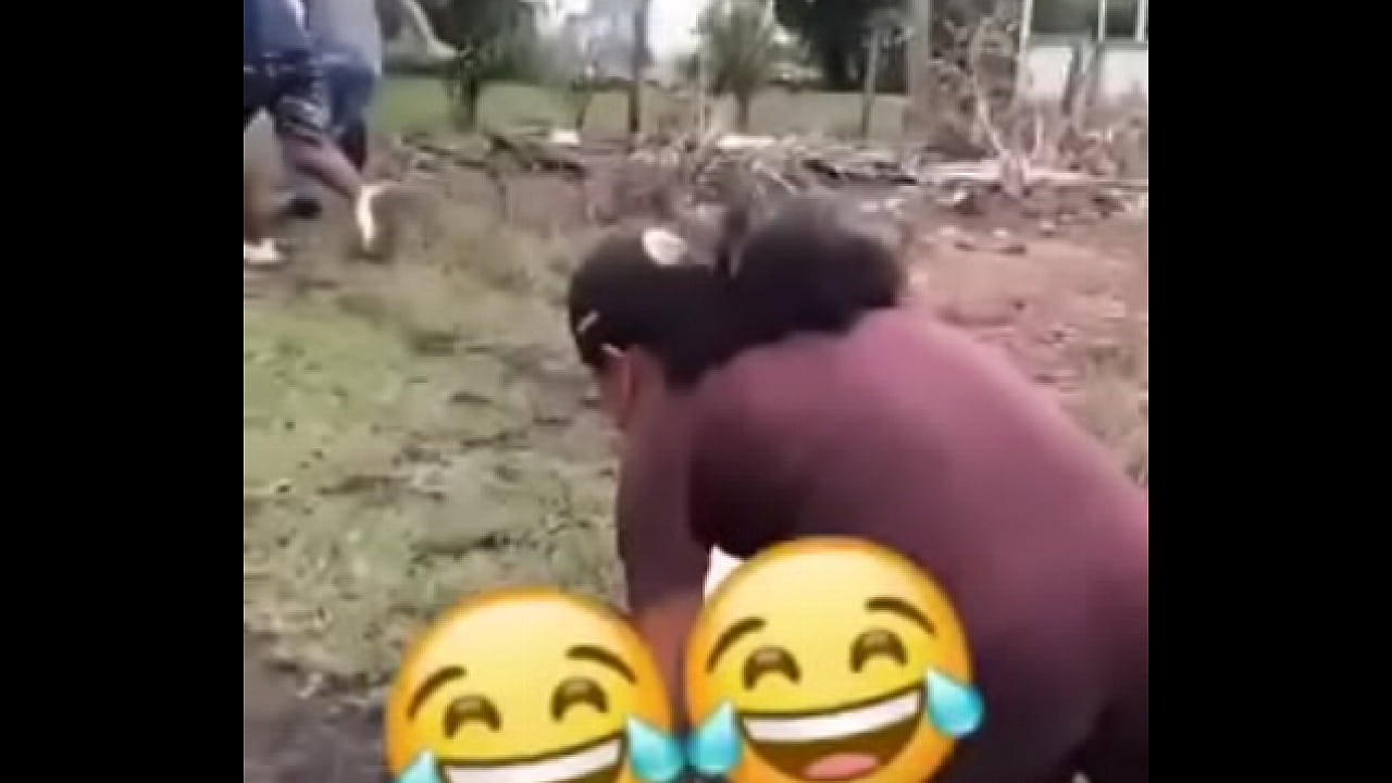 Chị chị em g&aacute;i