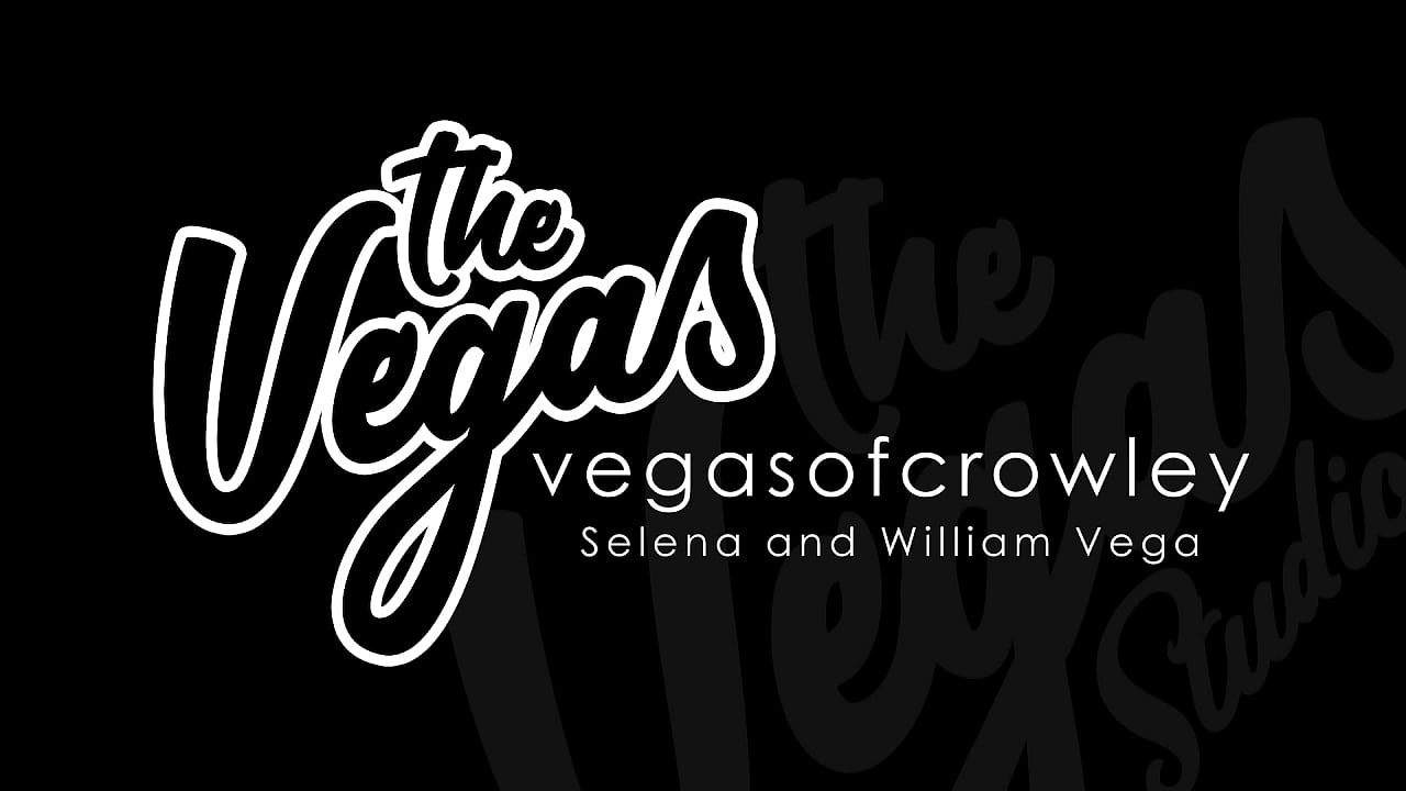 The best threesomes are at The Vegas house! Cindy Luna and Selena Vega use William Vega as their human Dildo!