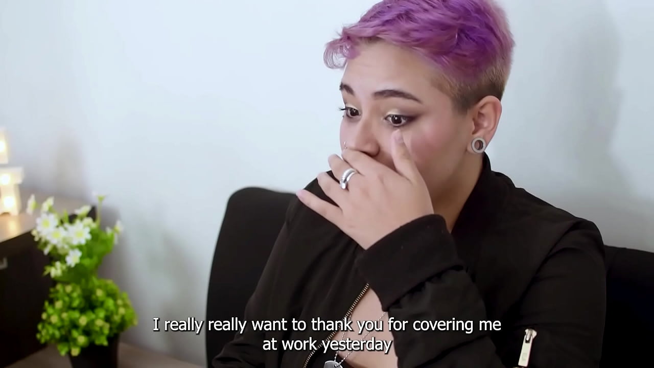 Me cubren un dia de trabajo y me toca pagar con una COGIDA y le pido que no me acabe adentro!!