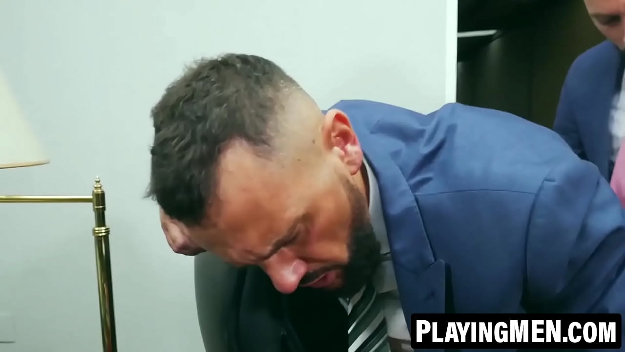 Menatplay newcomers Andrea Suarez and ViciousMen work in the accounting department.