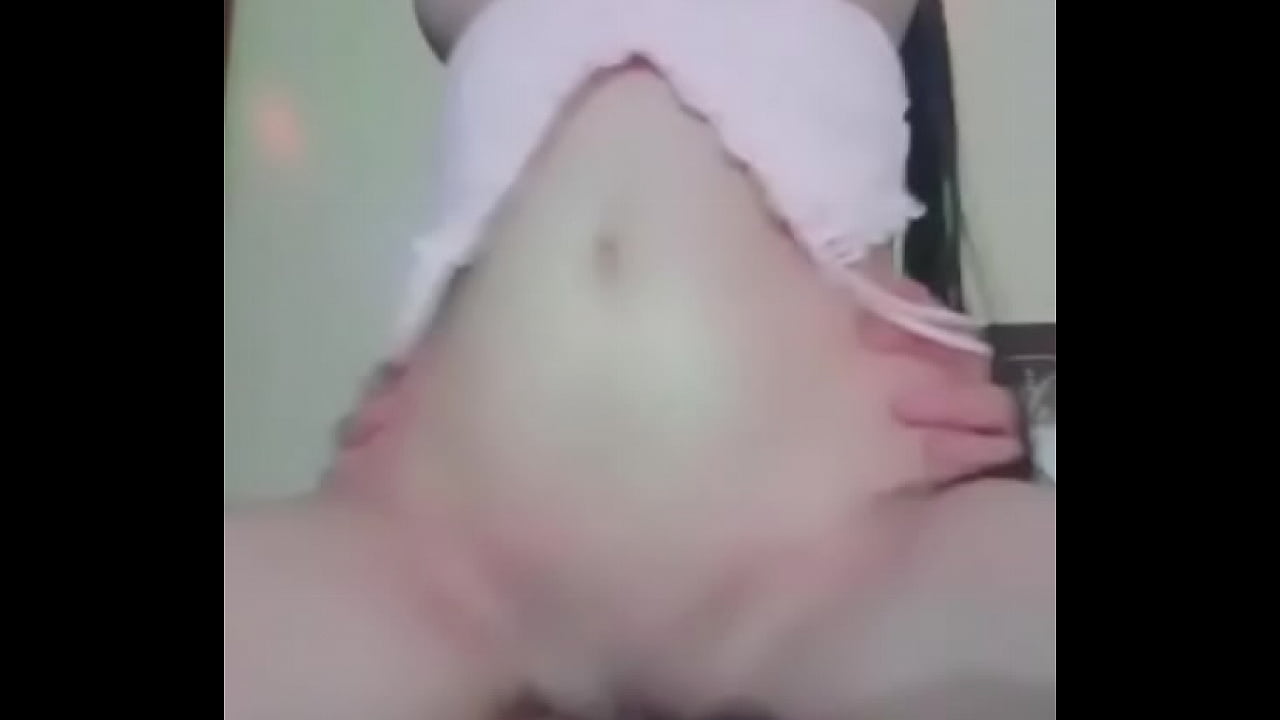 Ella dice que rico mientras se lo meten