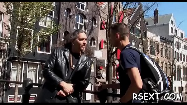 Slender hottie takes hard banging