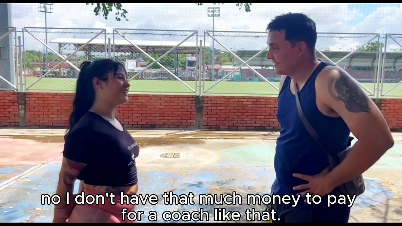 Big-assed Colombian anal sex with a stranger in a public park in Cucuta.