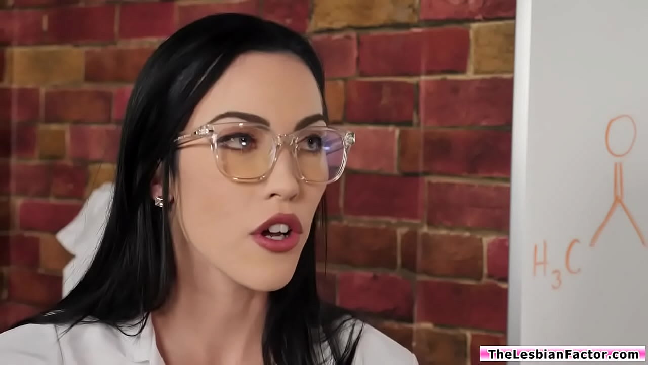 Officer Eva Long and scientist Diana grace want to see the serums full potential. They take each then fuse their DNA by pussy licking each other.