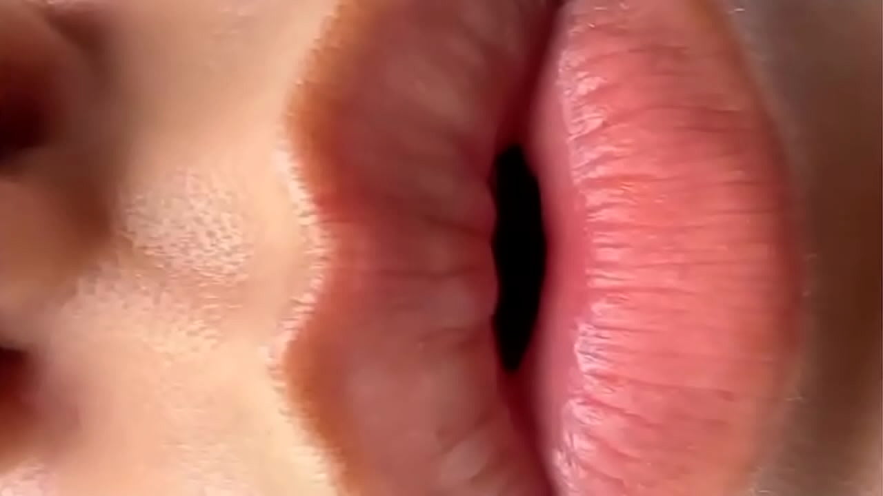 Very sexy lips and voice