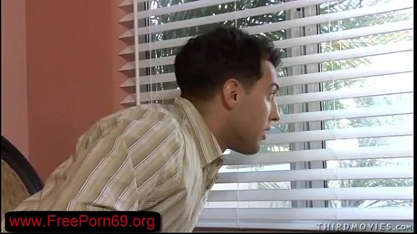 Kelly Leigh Gets Her MILF Ass Licked