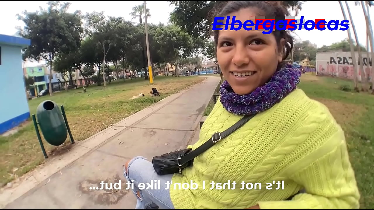 I met a girl in the park and with the excuse of introducing her to my cat I ended up introducing her to my berga, she loved the surprise and we ended up fucking and with a creampie as a gift