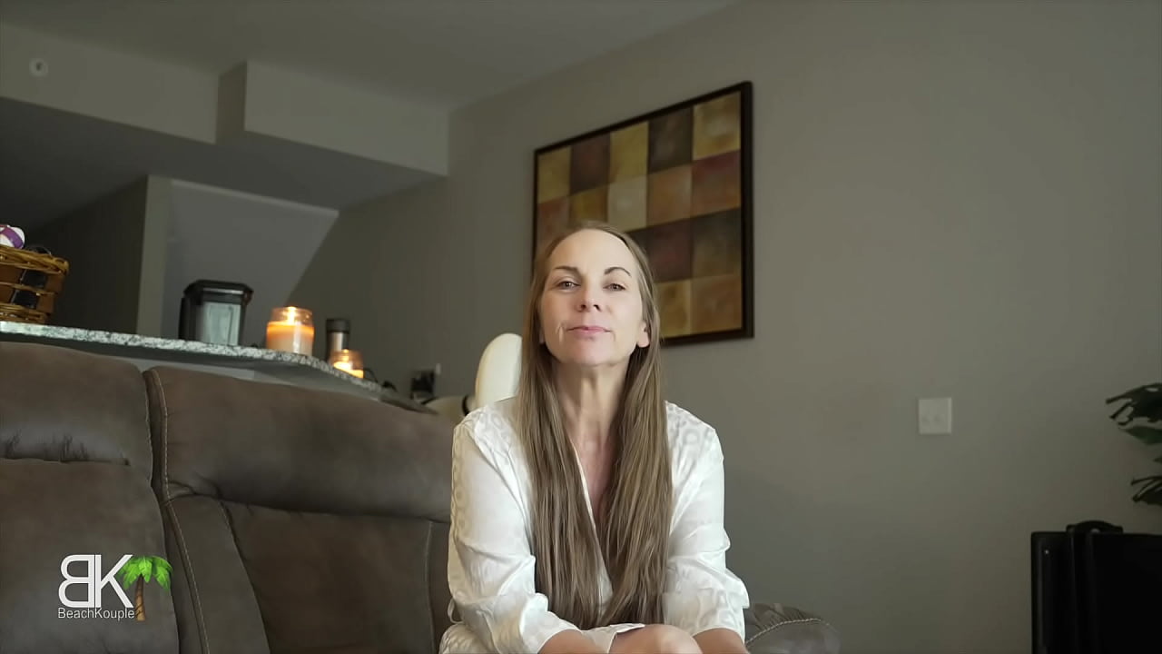 StepSon Seduces StepMom And Puts Cock In Her Mouth until he cums