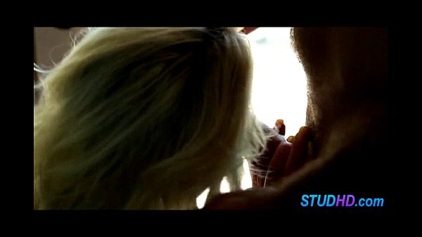 Stud fucks hot babe0643