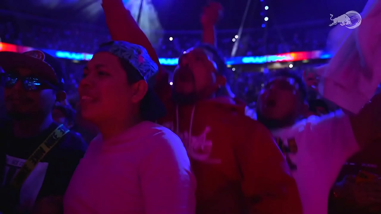 Maduro  hardcore le da duro a espa&ntilde;ola