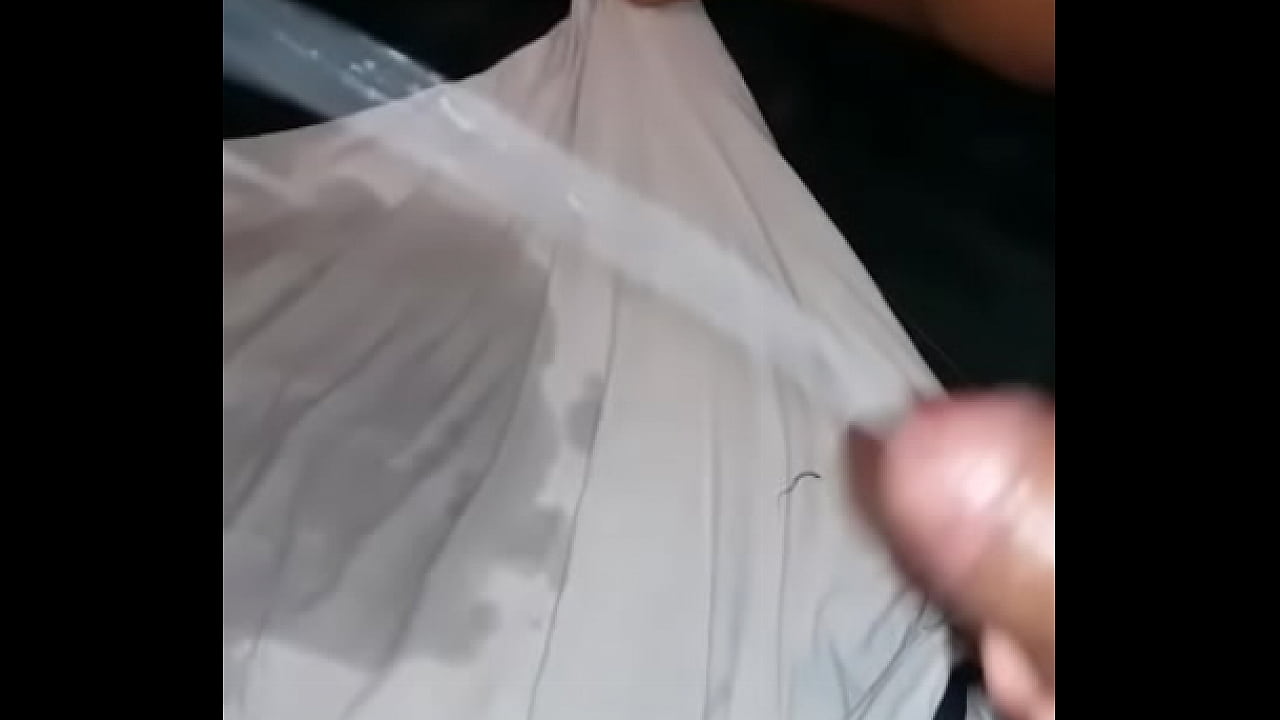 Tirando leche caliente