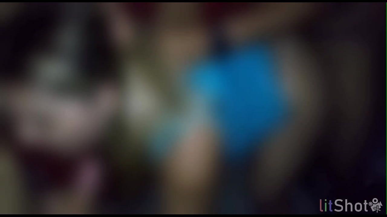 CASADA DANDO PRA DOIS NA BOATE LIBERAL