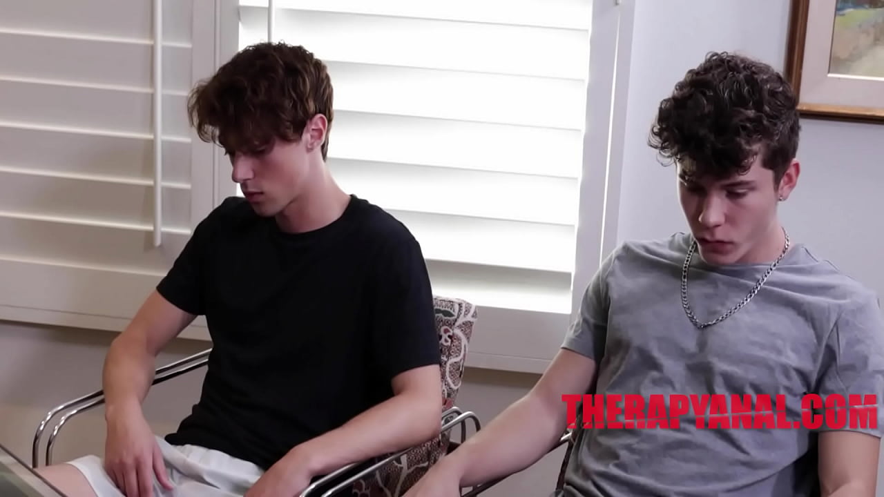 Therapist Teaches Self Control