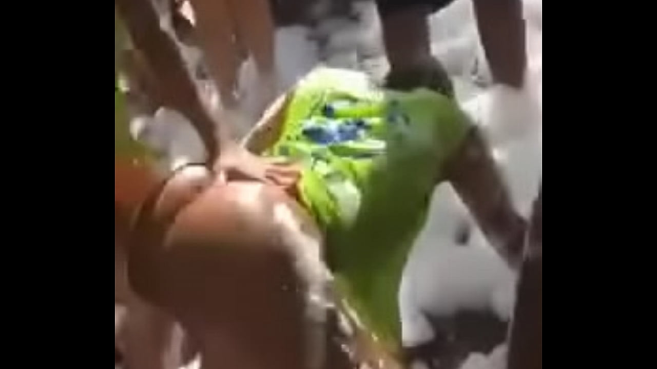 girls dancing foam beach party