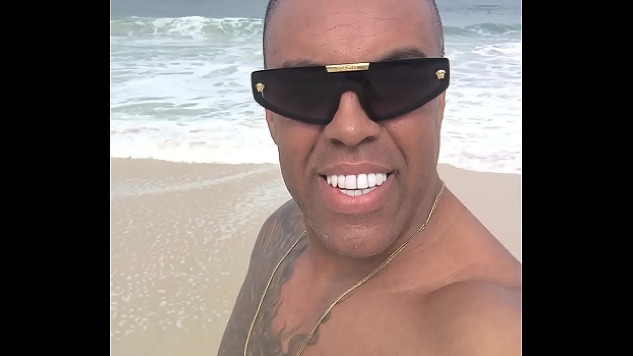 Negro mais lindo de Copacabana.