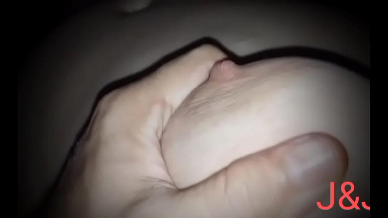 Todos os dias enquanto assistimos s&eacute;ries ela gosta de ficar brincando