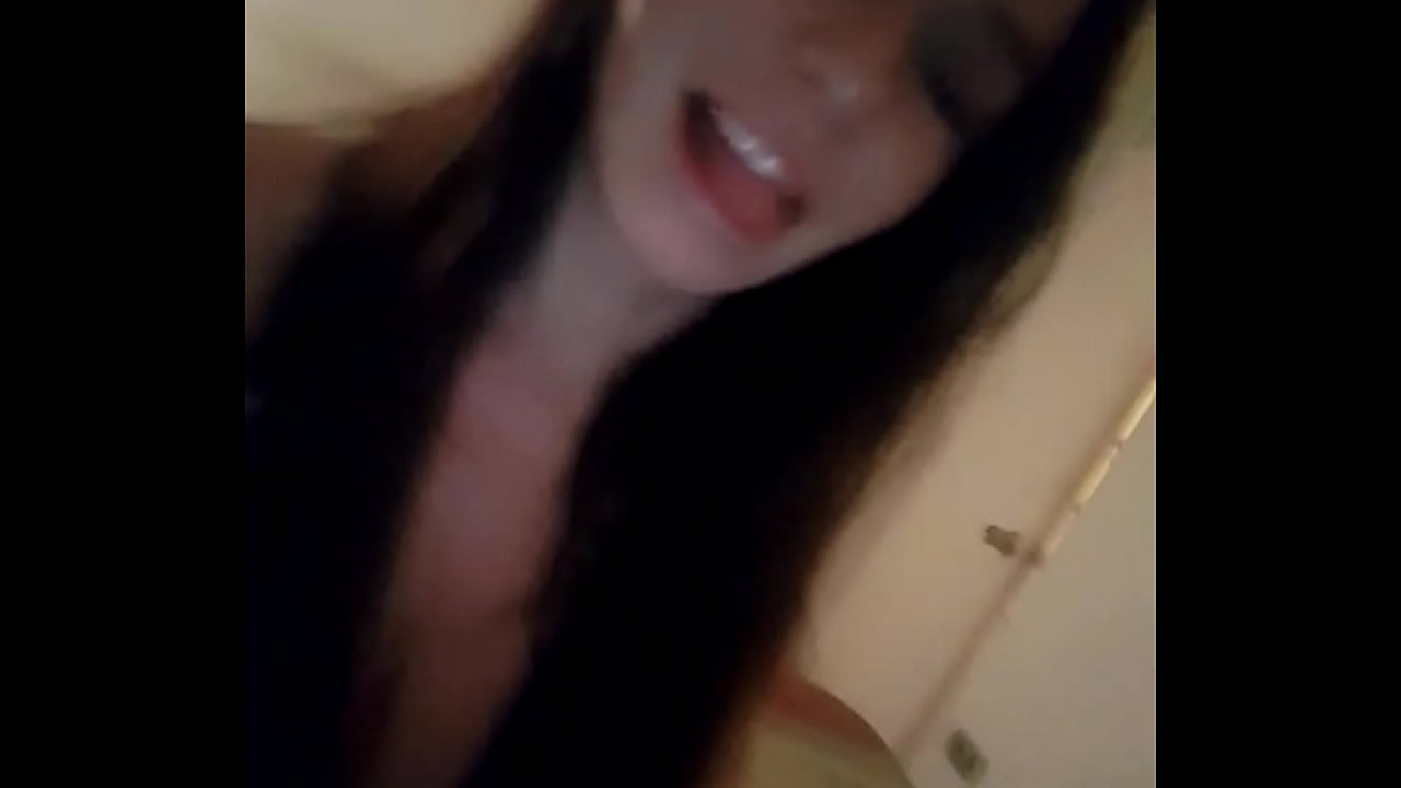 Pajita anal, mi culo tiene hambre, necesito tenerlo lleno de semen