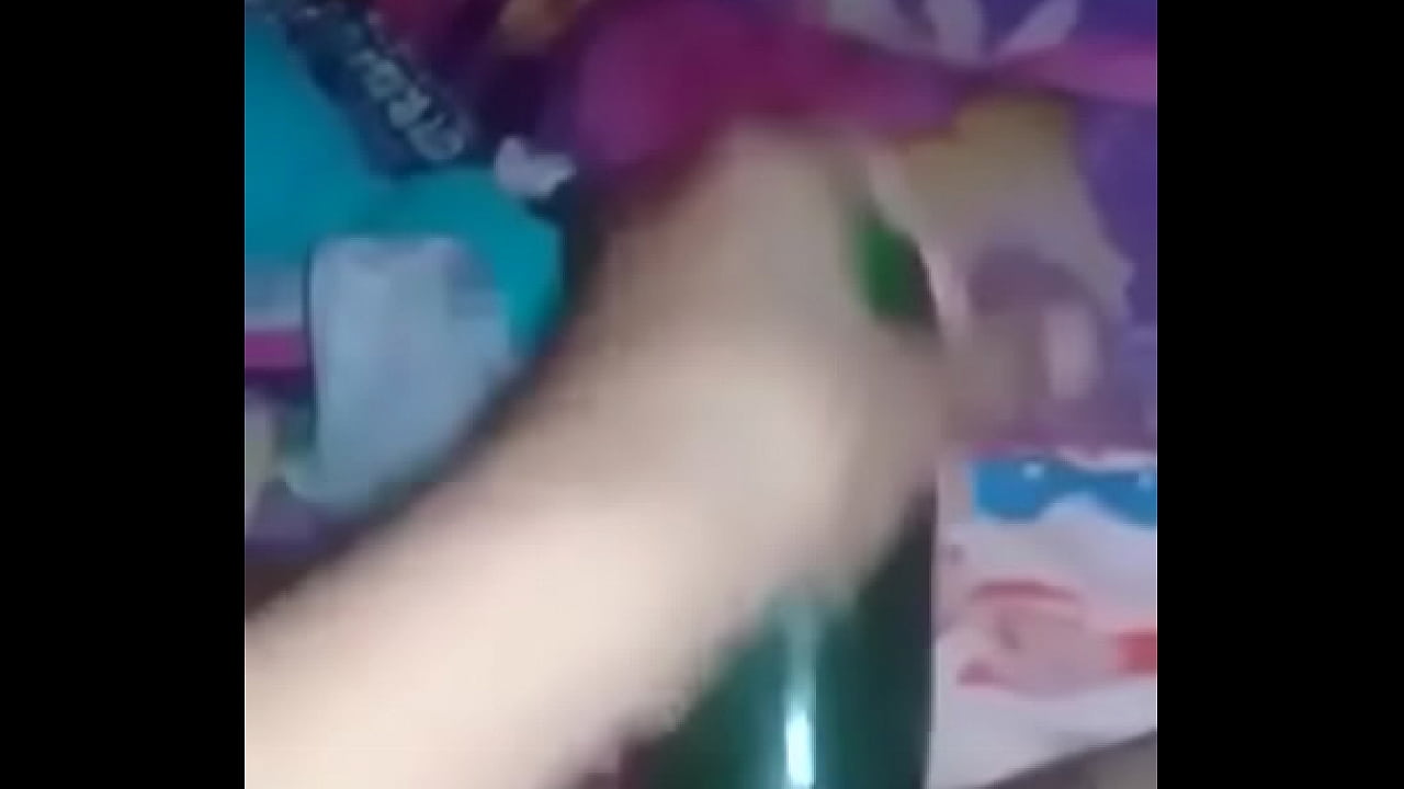 Madura caliente d&aacute;ndose placer