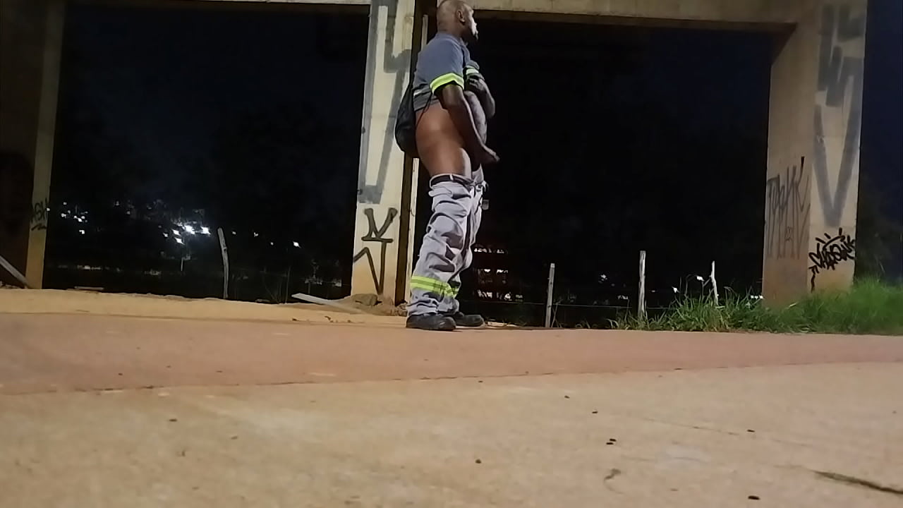 Me masturbando na rua