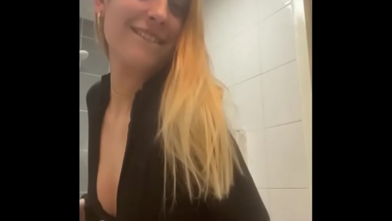 Kitty wants to play - Round 08 &ndash; itskinkykitty - Compilation video - remix video - music - twerking &ndash; dancing