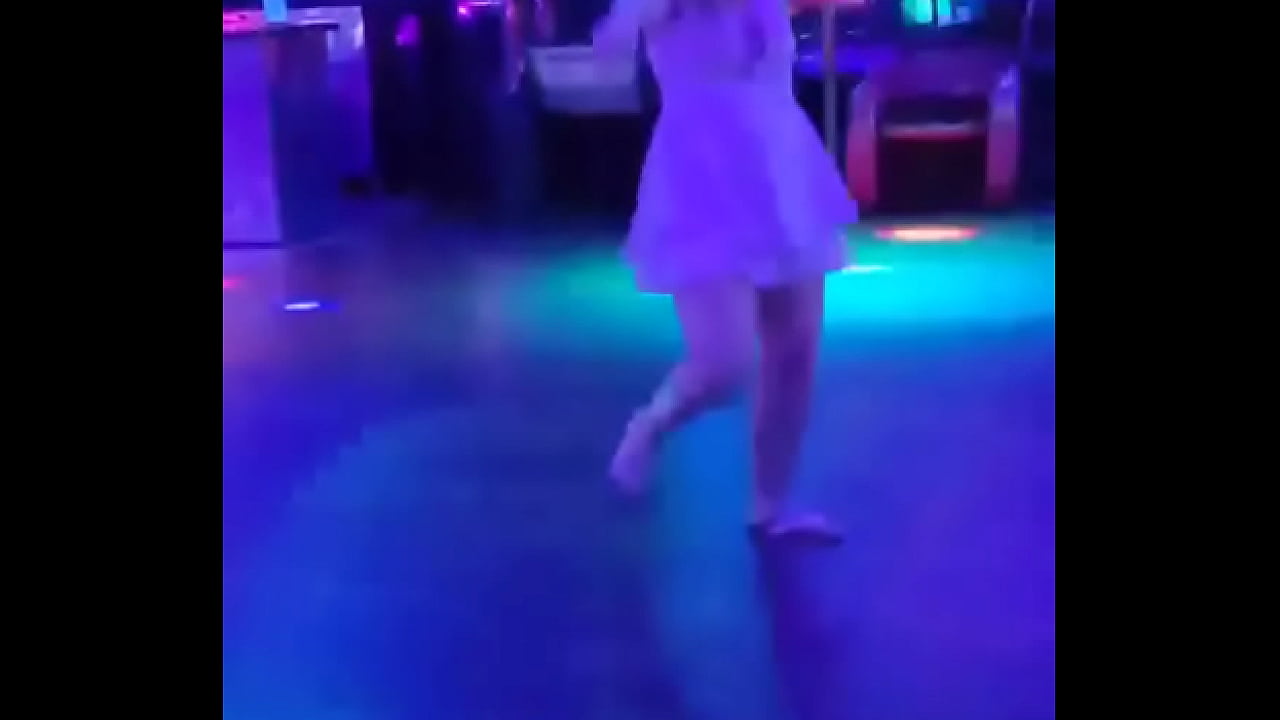 MILF Monday is in full swing! She's got the looks, the moves, and the sex appeal that drives me wild ️