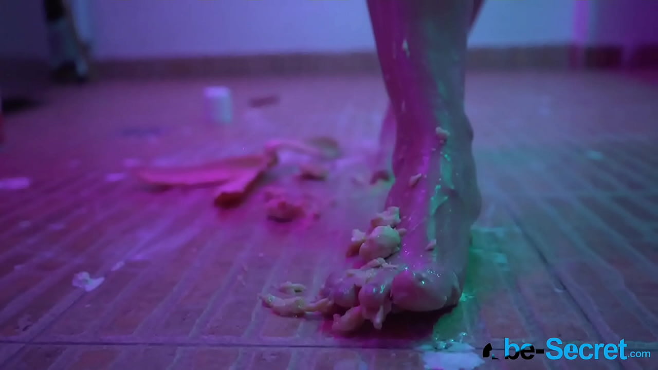 BeSecret. There's nothing like a sexy Latina girl with a wet pussy and her whole body covered in food. The best thing about Latin girls is that they like to move those hips and they know how to ride a cock.
