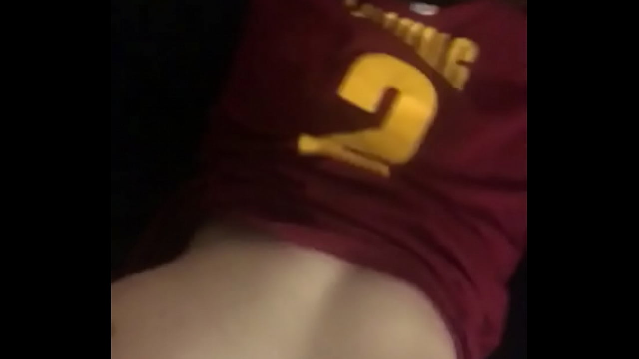 tinder girl gets fucked in dorm