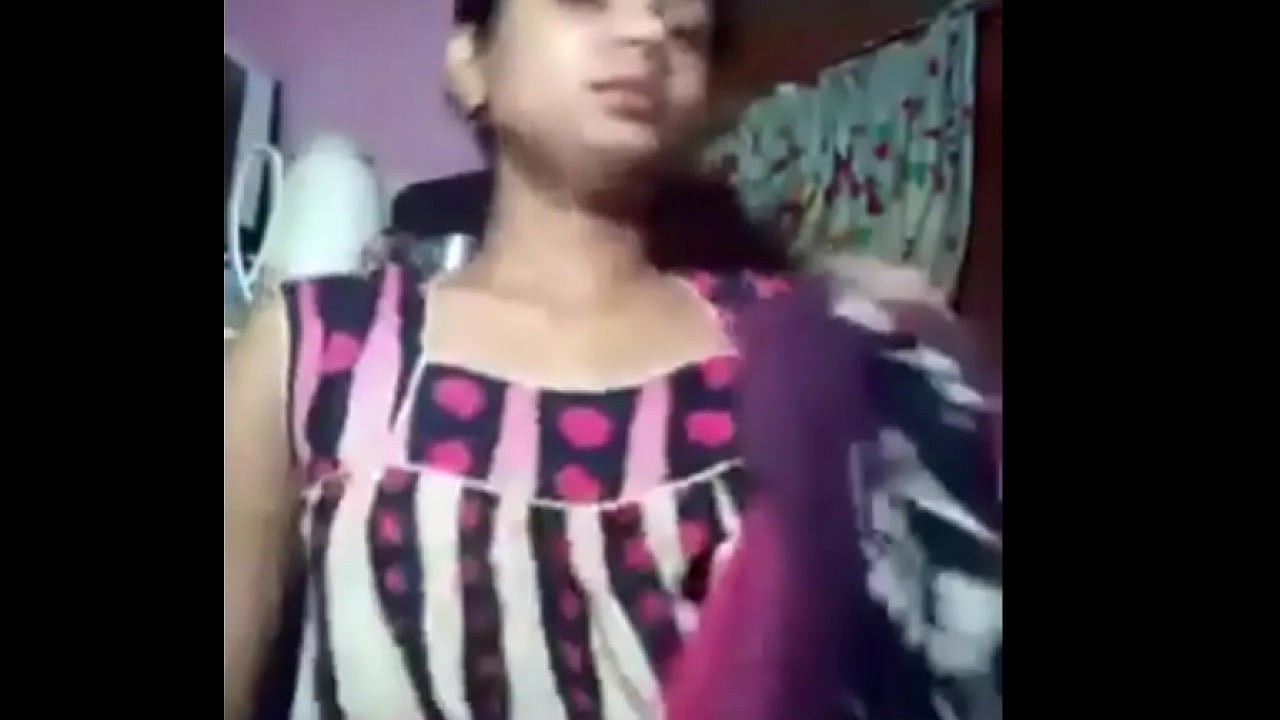 Indian huge tits removing infront of cam